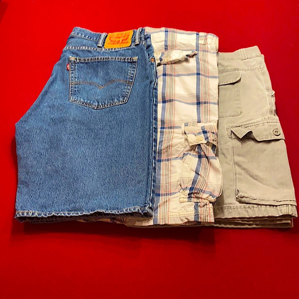 Three pair of shorts! Levi’s,Denizen, Club Room!!!
